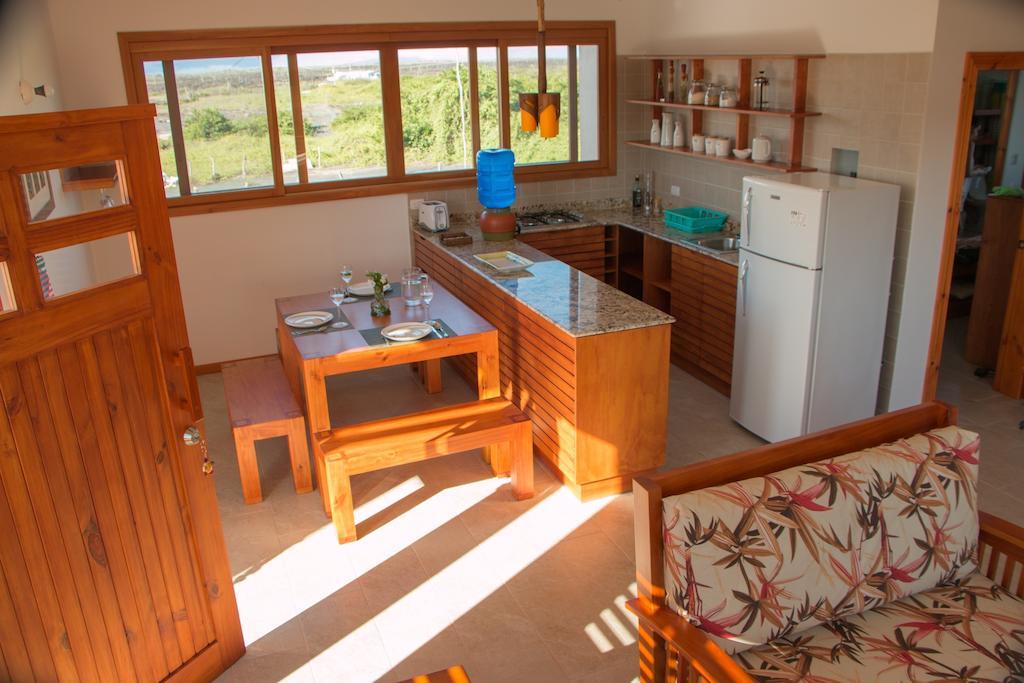 Chez Manany Galapagos Ecolodge Puerto Villamil Habitación foto